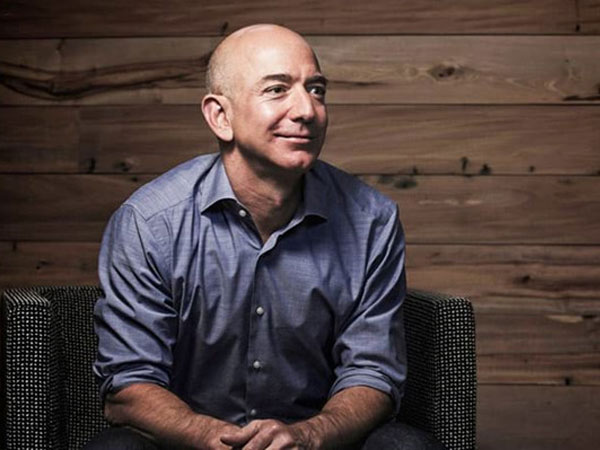 Tài sản ông chủ Amazon vượt 150 tỷ USD