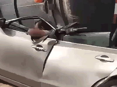 Video: Hiện trường vụ tai nạn, những gì xảy ra trước mắt khiến tất cả "lạnh gáy"