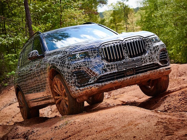 BMW X7 2019 lộ diện, cạnh tranh với Mercedes GLS