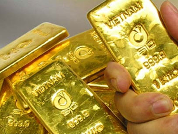 Giá vàng hôm nay 19/7: Xuống thấp nhất 1 năm