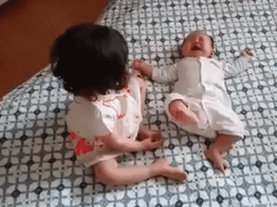Nghĩ mẹ yêu em trai hơn mình, bé gái 12 tuổi đã nghĩ ra kế hoạch vô cùng kinh khủng