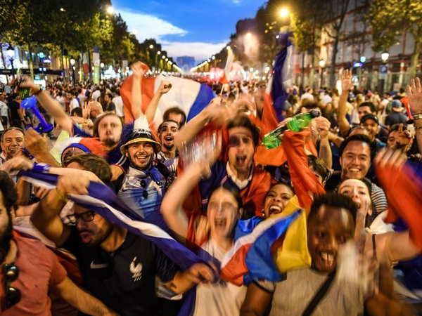 Phụ nữ bị tấn công tình.dục tràn lan sau khi Pháp vô địch World Cup