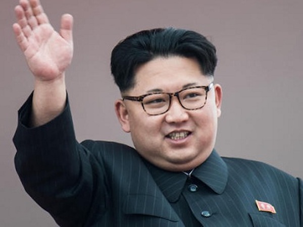 Kim Jong-un triệu tất cả đại sứ về nước