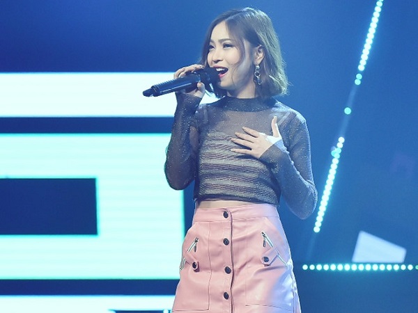 Bạn gái U23 Quang Hải bị loại khỏi The Debut, bật khóc khi Hương Tràm chê 'bản năng kém'