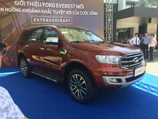 Ford Everest 2018 xuất hiện tại VN, giá tạm tính từ 850 triệu đồng
