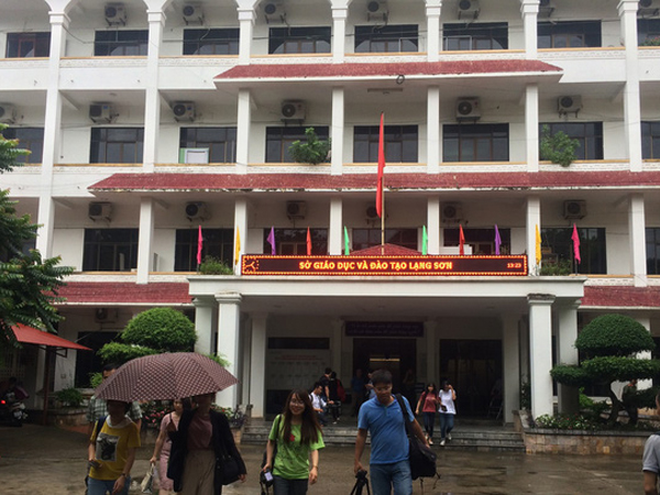 Lộ 2 thí sinh đạt điểm xét tuyển đại học cao bất thường ở Lạng Sơn