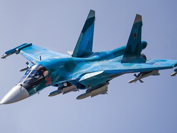 Lý do tiêm kích - ném bom Su-34 được mệnh danh 'xe tăng bay'