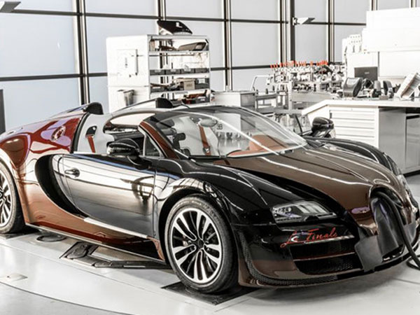 Mỗi lần thay dầu, Bugatti Veyron ngốn hết 21.000 USD