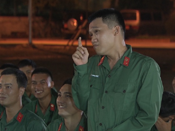 Mr. Cần Trô khiến đồng đội bấm bụng cười vì hát giọng 'Quảng Nôm'