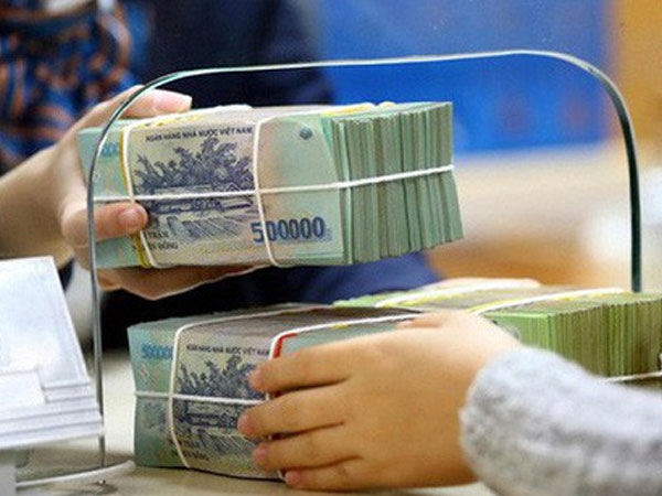 Cho vay chậm lại, ngân hàng vẫn lãi lớn nhờ thu nhập khác