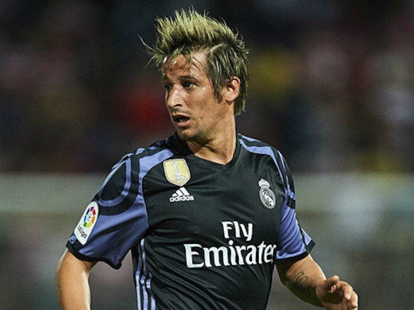 Ngư dân thoát chết nhờ tàu đánh cá của sao Real Madrid