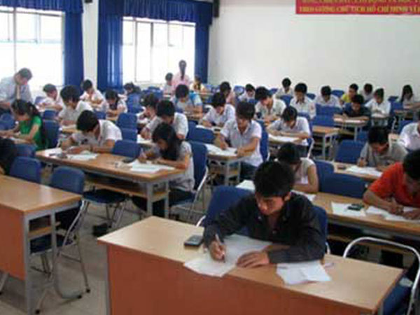 Sẽ cho thôi học đối với sinh viên gian lận điểm