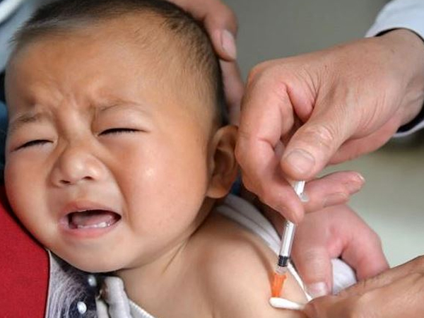 Trung Quốc lại chấn động vì bê bối vaccine