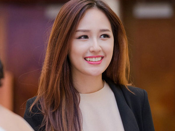 Showbiz Việt như 'thâm cung nội chiến', riêng 'chị đại' Mai Phương Thúy lại có cách 'né' đẹp
