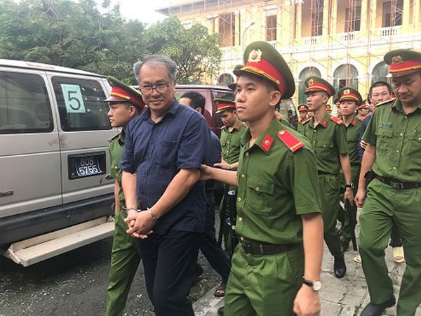 Đại án Ngân hàng Xây dựng:Tòa triệu tập người 'thoát tội' nhờ luật mới