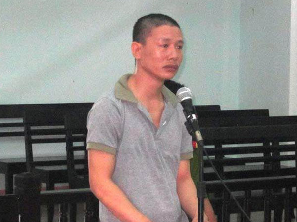 Thanh niên 24 tuổi hiếp dâm cụ bà 70 tuổi xong lăn ra ngủ
