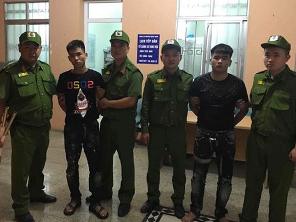 Công an Hà Nội vây ráp, nổ súng trấn áp gần 50 đối tượng mang theo hung khí