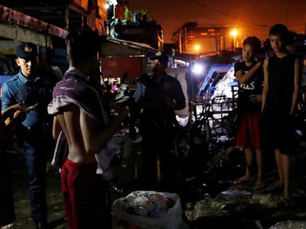Cuộc chiến chống... la cà đường phố ở Philippines