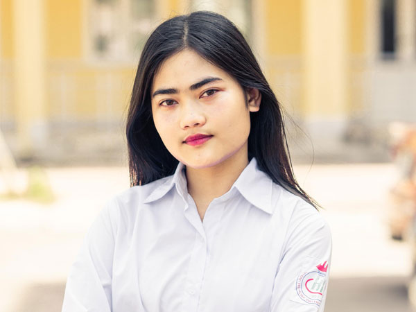 Nữ sinh Chuyên Hà Tĩnh được tuyển thẳng vào 7 trường đại học hàng đầu Việt Nam