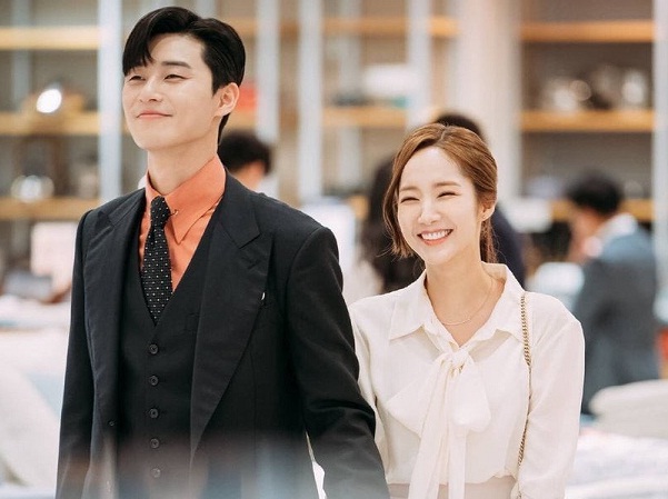 Cặp đôi 'Thư ký Kim' Park Seo Joon và Park Min Young lên tiếng về tin hẹn hò 3 năm khiến netizen Hàn chấn động