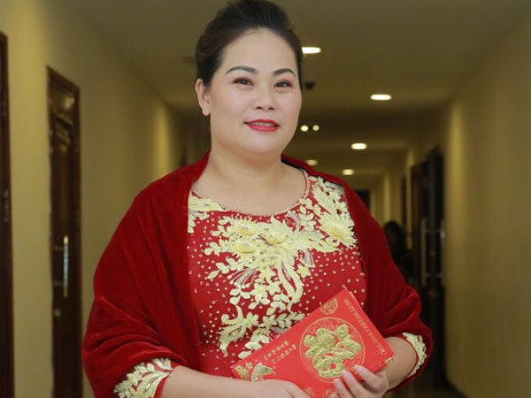 Ba lần hôn nhân gãy đổ của nữ diễn viên bị chồng ghen vì Quang Tèo