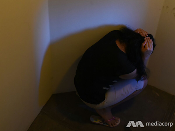 Malaysia: Bé gái 10 tuổi bị bắt vì... đánh bạc?