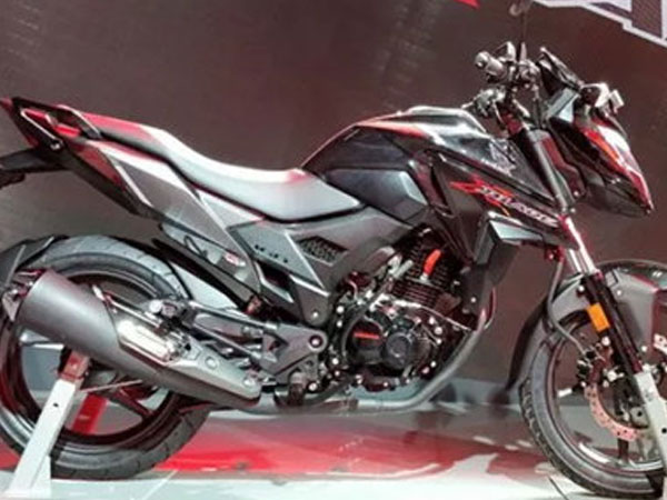 Honda X-Blade 160: 'Giá mềm', đối thủ nặng ký của Suzuki Gixxer 150