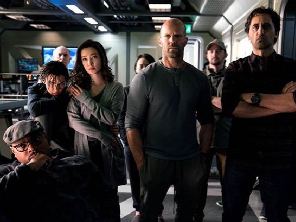Nam diễn viên Fast & Furious bất ngờ chuyển nghề 'thợ lặn' trong The Meg