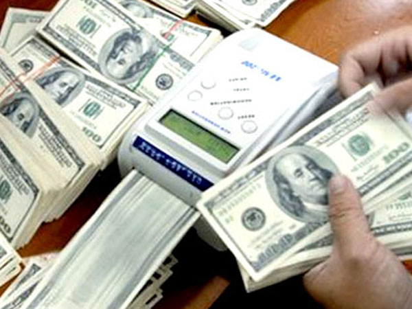 Tỷ giá ngoại tệ ngày 30/7: USD tăng, Bảng Anh giảm