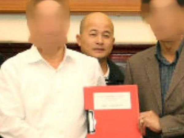 'Út trọc' Đinh Ngọc Hệ dùng bằng giả để thăng tiến chóng mặt