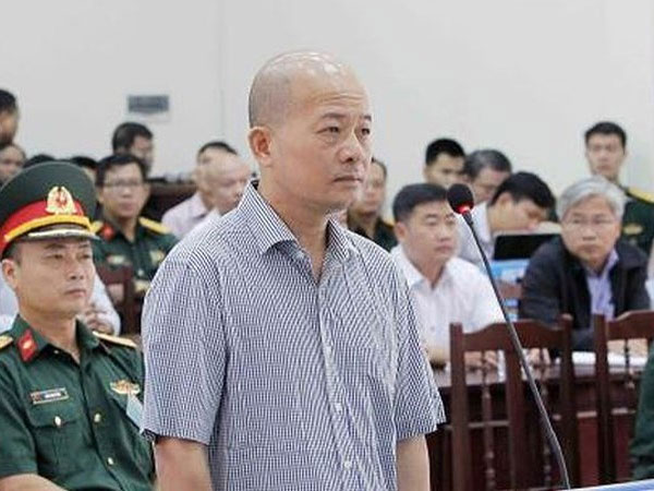 Video: Cựu thượng tá quân đội Út 'Trọc' ra tòa