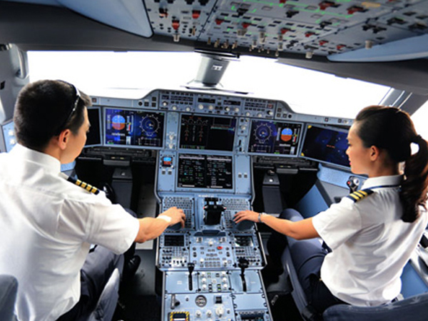Bộ Giao thông yêu cầu Vietnam Airlines giải trình công tác đào tạo phi công