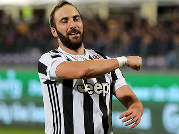 Higuain đồng ý chuyển sang Milan