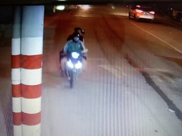 Hình ảnh cuối cùng của tài xế GrabBike chở theo 2 nam thanh niên trước khi bị sát hại