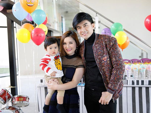 Lúc mới cưới, nhiều người gièm pha nhan sắc, 5 năm sau, vợ Đan Trường xinh đẹp rạng ngời