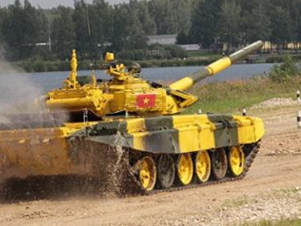 Tăng T-72B3 Việt Nam diệt 1 mục tiêu tại Tank Biathlon 2018