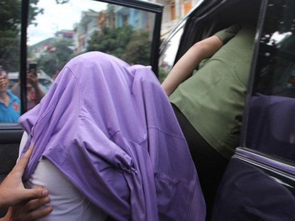 Bà Nga là người duy nhất phụ trách máy tính chấm thi ở Sơn La nhưng không niêm phong