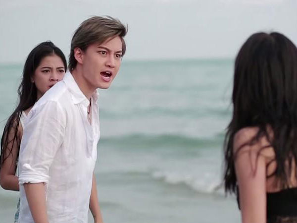 Chỉ đến khi vợ tôi tìm đến tận nhà, tôi mới biết rõ sự giả tạo mà cô nhân tình khoác trên người bao lâu