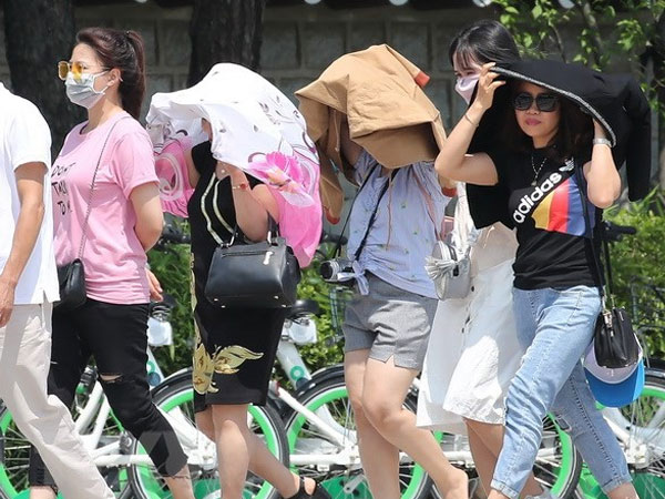 Hàn Quốc trải qua ngày nóng nhất trong lịch sử, lên tới 40,7 độ C