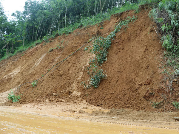 Hoà Bình di dân khẩn cấp vùng hạ lưu thuỷ điện