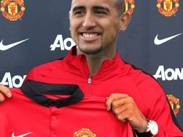 MU tức tốc lấy Vidal, Real chốt mua Hazard 180 triệu euro