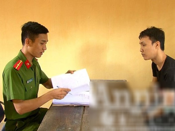 Mua dâm tại quán 'đèn mờ', khách bị nhóm côn đồ cưỡng đoạt tiền