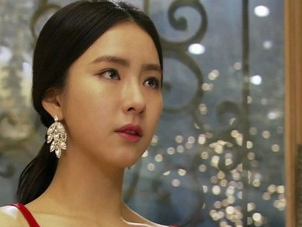 Người cũ của người yêu bỗng dưng tìm kế 'nối lại tình xưa' và hành động 'khẳng định chủ quyền' đáng nể