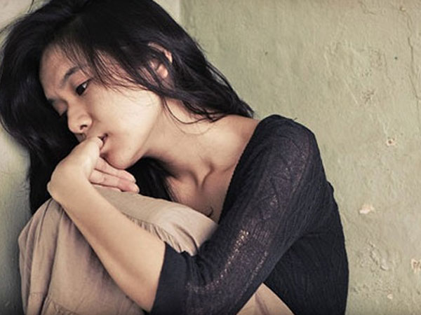 Nhận được tin từ thám tử báo về, chồng tôi hối hận quỳ gối trước cửa nhà mẹ vợ cả đêm
