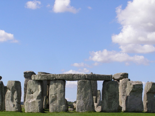 Phát hiện chấn động về bãi đá cổ Stonehenge 5.000 năm ở Anh