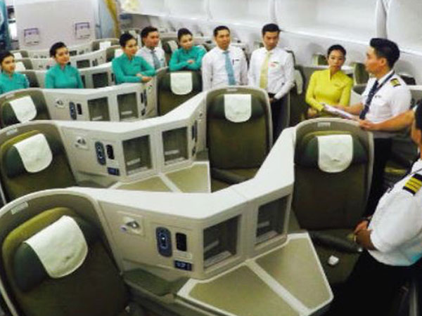 Cục Hàng không VN lên tiếng vụ hàng chục phi công Vietnam Airlines xin nghỉ việc và đòi khởi kiện