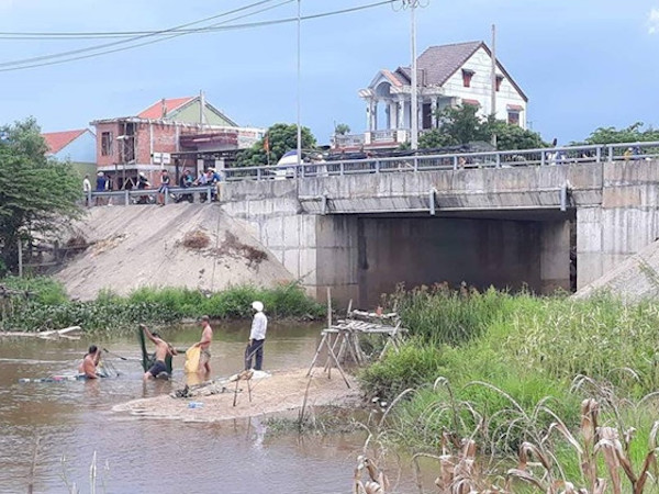 Cháu bé 2 tuổi mất tích bí ẩn ở Quảng Nam