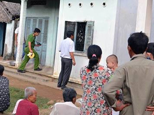 Giữa đêm gã đàn ông điên cuồng đâm vợ, đốt nhà, 2 người tử vong