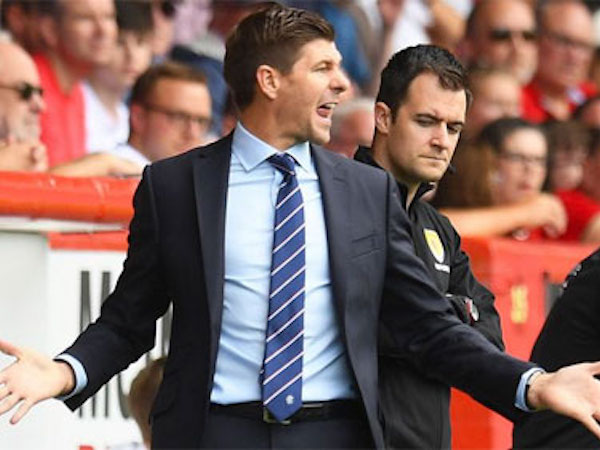 Lampard, Gerrard khởi đầu nghề HLV trái ngược nhau vì bàn phút bù giờ