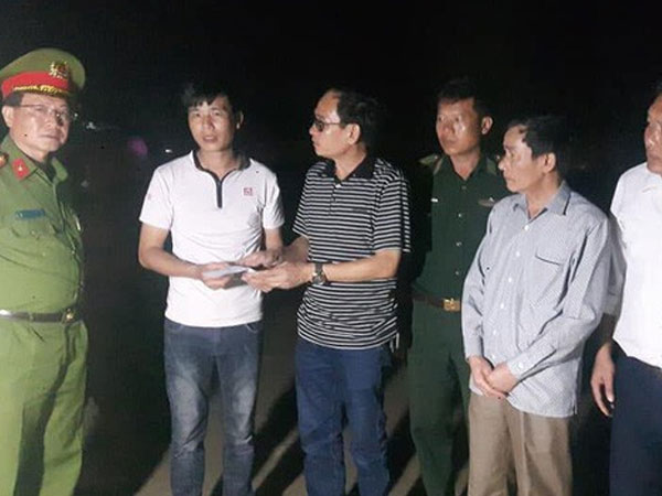 Nghệ An: Hai người đàn ông tắm biển bị sóng cuốn trôi tử vong